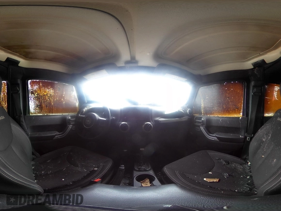 2016 Jeep Wrangler Unlimited Sahara z VIN 1C4HJWEG4GL261147, wystawiony jako IAAI lot #42239252 z przebiegiem 69 604 mil mil oraz . Historia ofert i sprzedaży dostępna na DreamBid. Obrazek 18.