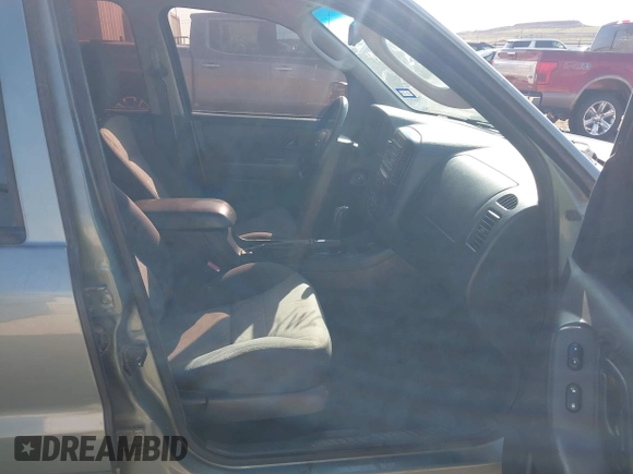 2007 Ford Escape XLS with VIN 1FMCU02ZX7KA92581, listed as a IAAI auction lot 42588917 with 186,699 mi miles and . Bid and sale history available at DreamBid. Image 5.