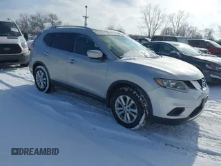 2015 Nissan Rogue SL with VIN 5N1AT2MT7FC758058, listed as a IAAI auction lot 41303736 with 43,649 mi miles. Bid and sale history available at carsss.com. Image 1.