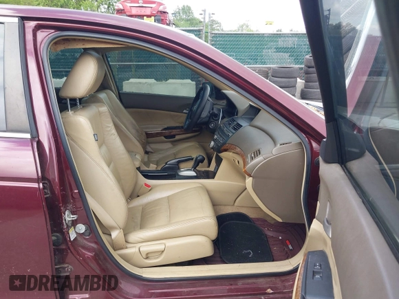 2009 Honda Accord EX-L z VIN 1HGCP26849A163695, wystawiony jako IAAI lot #42198563 z przebiegiem 185 885 mil mil oraz . Historia ofert i sprzedaży dostępna na DreamBid. Obrazek 5.