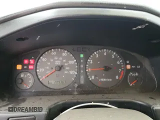 1999 Infiniti G20 z VIN JNKCP11A8XT019442, wystawiony jako Copart lot #66429804 z przebiegiem 209 367 mil mil oraz Szkody całkowita. Historia ofert i sprzedaży dostępna na DreamBid. Obrazek 9.