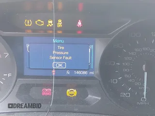 2013 Ford Explorer XLT z VIN 1FM5K7D95DGC47847, wystawiony jako IAAI lot #42546323 z przebiegiem 146 086 mil mil oraz . Historia ofert i sprzedaży dostępna na DreamBid. Obrazek 15.