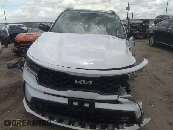 2022 Kia Sorento SX Prestige with VIN 5XYRK4LF3NG085989, listed as a IAAI auction lot 42335772 with 76,933 mi miles and . Bid and sale history available at DreamBid. Image 13.