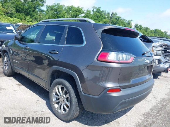 2019 Jeep Cherokee Latitude Plus z VIN 1C4PJLLB5KD184826, wystawiony jako IAAI lot #42321549 z przebiegiem 211 830 mil mil oraz . Historia ofert i sprzedaży dostępna na DreamBid. Obrazek 3.