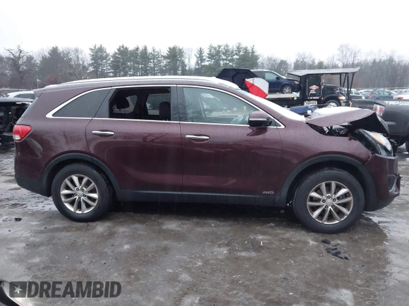 2016 Kia Sorento LX with VIN 5XYPGDA32GG128755, listed as a IAAI auction lot 41025327 with 166,424 mi miles. Bid and sale history available at carsss.com. Image 13.