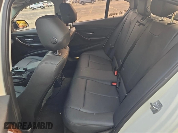 2014 BMW 3 Series 328i xDrive с VIN WBA3B5G57ENS10589, выставлен на аукционе IAAI как лот 42476824 с пробегом 208 112 миль миль и . История ставок и продаж доступна на DreamBid. Изображение 7.