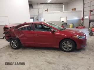 2018 Hyundai Elantra SEL z VIN KMHD84LF1JU684189, wystawiony jako IAAI lot #41854963 z przebiegiem 23 807 mil mil oraz . Historia ofert i sprzedaży dostępna na DreamBid. Obrazek 12.