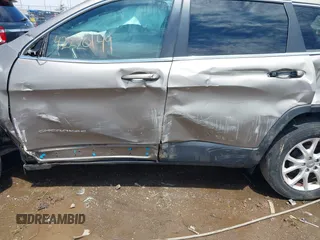 2018 Jeep Cherokee Latitude Tech Connect с VIN 1C4PJLCB4JD573830, выставлен на аукционе IAAI как лот 42220149 с пробегом 123 084 миль миль и . История ставок и продаж доступна на DreamBid. Изображение 13.