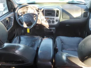 2004 Ford Escape Limited with VIN 1FMCU94184KA51163, listed as a Copart auction lot 88150795 with 217,158 mi miles and Salvage Title. Bid and sale history available at carsss.com. Image 8.