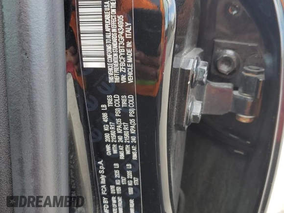 2016 FIAT 500X Easy z VIN ZFBCFYBT3GP434905, wystawiony jako Copart lot #54476165 z przebiegiem 243 662 mil mil oraz Szkoda całkowita • Salvage title. Historia ofert i sprzedaży dostępna na DreamBid. Obrazek 13.