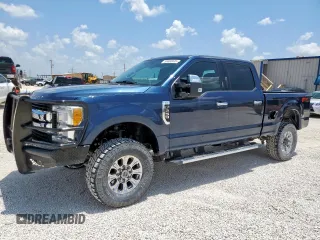 2017 Ford F-250 Lariat z VIN 1FT7W2B68HEE01546, wystawiony jako Copart lot #59688435 z przebiegiem 94 549 mil mil oraz Szkoda całkowita • Salvage title. Historia ofert i sprzedaży dostępna na DreamBid. Obrazek 1.