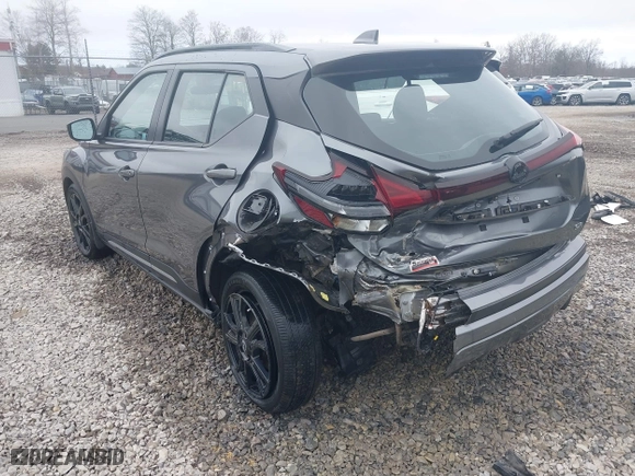 2022 Nissan Kicks SR with VIN 3N1CP5DV7NL505476, listed as a IAAI auction lot 41910024 with 29,149 mi miles. Bid and sale history available at carsss.com. Image 6.