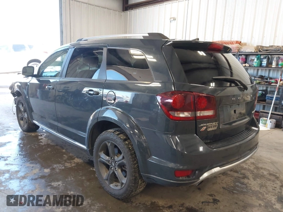 2018 Dodge Journey Crossroad z VIN 3C4PDDGG0JT449874, wystawiony jako IAAI lot #42363503 z przebiegiem 111 858 mil mil oraz . Historia ofert i sprzedaży dostępna na DreamBid. Obrazek 3.