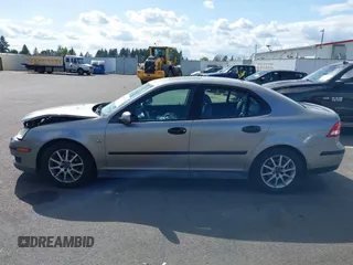 2004 Saab 9-3 z VIN YS3FB49S041036411, wystawiony jako IAAI lot #42010899 z przebiegiem 130 847 mil mil oraz . Historia ofert i sprzedaży dostępna na DreamBid. Obrazek 14.