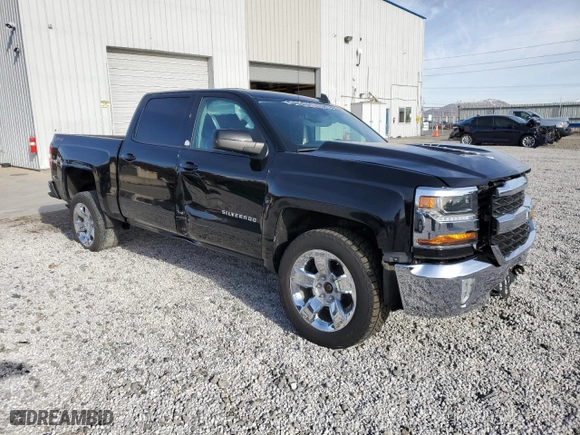 2018 Chevrolet Silverado 1500 LT with VIN 3GCUKRER9JG422014, listed as a Copart auction lot 46372425 with 103,833 mi miles and Salvage Title. Bid and sale history available at carsss.com. Image 4.