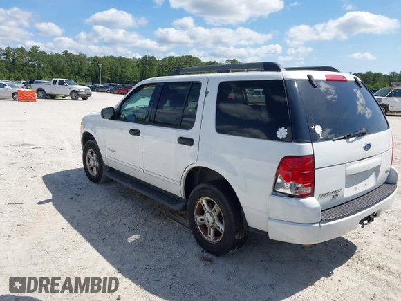 2005 Ford Explorer XLT z VIN 1FMZU63K85UB56973, wystawiony jako IAAI lot #42126749 z przebiegiem 207 441 mil mil oraz . Historia ofert i sprzedaży dostępna na DreamBid. Obrazek 3.