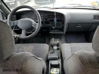 1992 Toyota 4Runner SR5 with VIN JT3VN39W9N8037898, listed as a Copart auction lot 87326984 with 191,803 mi miles and Clean Title. Bid and sale history available at carsss.com. Image 8.