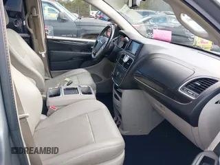 2013 Chrysler Town & Country Touring with VIN 2C4RC1BG8DR775222, listed as a IAAI auction lot 41080043 with 248,000 mi miles. Bid and sale history available at carsss.com. Image 5.