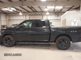 2017 Ram 1500 Night z VIN 1C6RR7MT0HS831726, wystawiony jako IAAI lot #41642459 z przebiegiem 90 423 mil mil oraz . Historia ofert i sprzedaży dostępna na DreamBid. Obrazek 14.