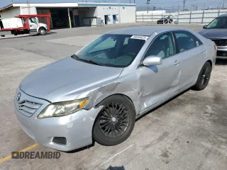 2010 Toyota Camry z VIN 4T1BF3EK3AU045331, wystawiony jako Copart lot #59055425 z przebiegiem 115 018 mil mil oraz Szkoda całkowita • Salvage title. Historia ofert i sprzedaży dostępna na DreamBid. Obrazek 1.