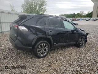 2024 Toyota RAV4 Hybrid XLE Premium z VIN 4T3B6RFVXRU173774, wystawiony jako Copart lot #57258085 z przebiegiem Nie podano mil oraz Szkoda całkowita • Salvage title. Historia ofert i sprzedaży dostępna na DreamBid. Obrazek 3.