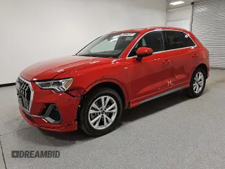 2024 Audi Q3 S line Premium z VIN WA1DECF39R1035272, wystawiony jako Copart lot #61575685 z przebiegiem 29 312 mil mil oraz Czysty tytuł • Clean title. Historia ofert i sprzedaży dostępna na DreamBid. Obrazek 1.