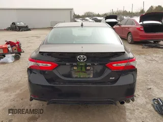 2019 Toyota Camry LE z VIN 4T1B11HK6KU805252, wystawiony jako IAAI lot #41787833 z przebiegiem 85 196 mil mil oraz . Historia ofert i sprzedaży dostępna na DreamBid. Obrazek 17.