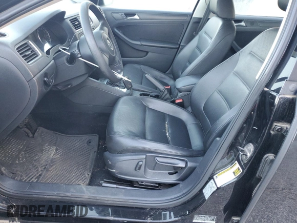 2014 Volkswagen Jetta Sedan SE w/Connectivity with VIN 3VWD07AJ7EM333122, listed as a Copart auction lot 49174675 with 129,317 mi miles and Clean Title. Bid and sale history available at carsss.com. Image 7.