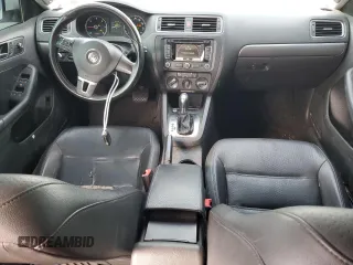 2013 Volkswagen Jetta TDI w/Premium/Nav with VIN 3VWLL7AJ4DM242682, listed as a Copart auction lot 53879635 with 123,945 mi miles and Salvage title. Bid and sale history available at DreamBid. Image 8.