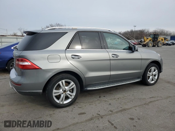 2013 Mercedes-Benz M 350 with VIN 4JGDA2EBXDA200710, listed as a Copart auction lot 45701515 with 132,945 mi miles and Salvage Title. Bid and sale history available at carsss.com. Image 3.