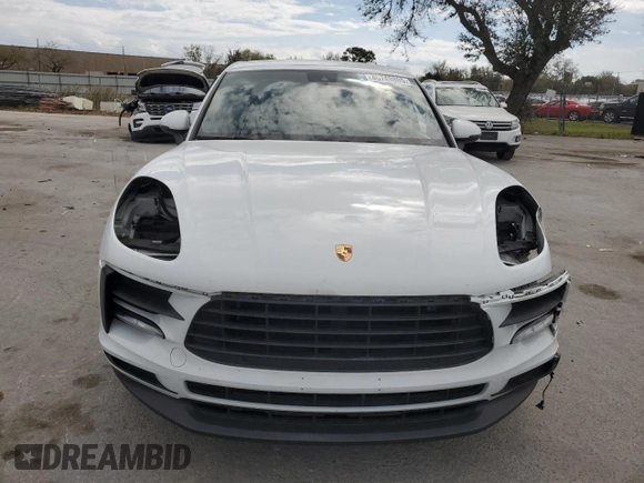2019 Porsche Macan with VIN WP1AA2A51KLB05881, listed as a Copart auction lot 45743885 with 54,143 mi miles and Salvage title. Bid and sale history available at DreamBid. Image 5.