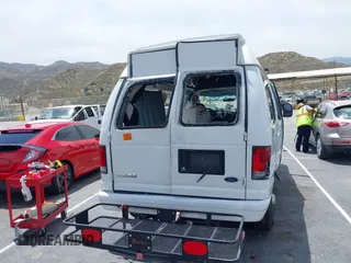 2006 Ford Econoline Cargo с VIN 1FTNE24W66DA55989, выставлен на аукционе IAAI как лот 42358587 с пробегом Не указан миль и . История ставок и продаж доступна на DreamBid. Изображение 16.