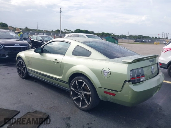 2005 Ford Mustang Deluxe с VIN 1ZVFT80N255140487, выставлен на аукционе IAAI как лот 42643309 с пробегом 153 782 миль миль и . История ставок и продаж доступна на DreamBid. Изображение 3.