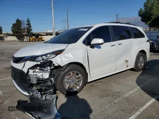 2024 Toyota Sienna XLE with VIN 5TDJRKECXRS220572, listed as a Copart auction lot 46538725 with 10,812 mi miles and Salvage Title. Bid and sale history available at carsss.com. Image 1.