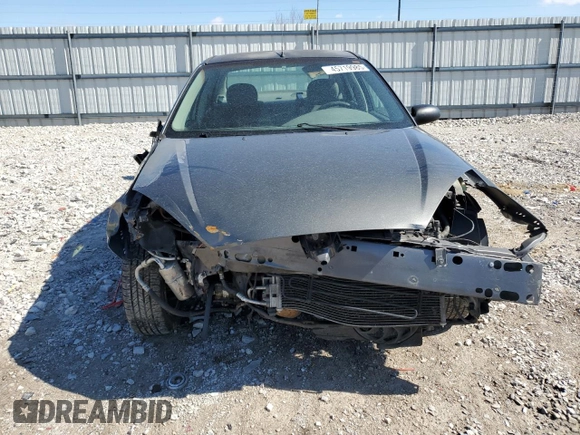 2004 Ford Focus SE with VIN 1FAFP34304W165468, listed as a Copart auction lot 45719985 with 208,259 mi miles and Salvage title. Bid and sale history available at DreamBid. Image 5.