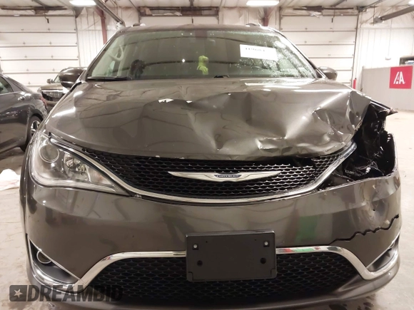 2017 Chrysler Pacifica Touring L with VIN 2C4RC1BG5HR803306, listed as a IAAI auction lot 41968455 with 84,714 mi miles and . Bid and sale history available at DreamBid. Image 6.