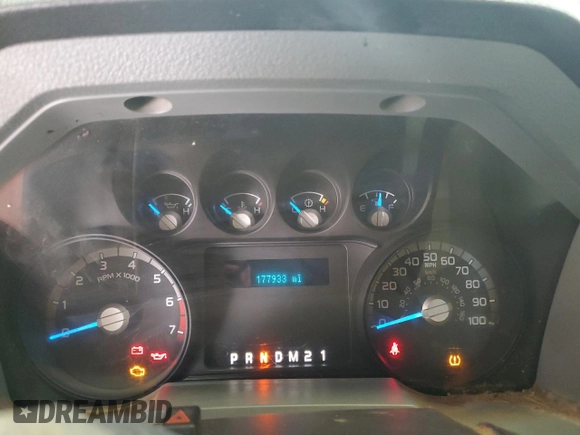 2015 Ford F-250 XLT with VIN 1FTBF2B61FEC95853, listed as a Copart auction lot 51534865 with 177,933 mi miles and Clean title. Bid and sale history available at DreamBid. Image 9.