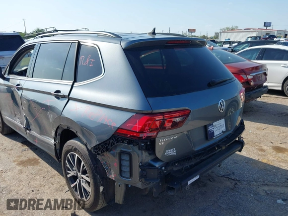 2020 Volkswagen Tiguan SE with VIN 3VV3B7AXXLM137641, listed as a IAAI auction lot 41830400 with 68,067 mi miles and . Bid and sale history available at DreamBid. Image 17.