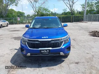 2024 Kia Seltos S z VIN KNDEU2AA1R7615223, wystawiony jako IAAI lot #42351224 z przebiegiem 27 375 mil mil oraz . Historia ofert i sprzedaży dostępna na DreamBid. Obrazek 13.
