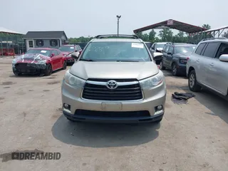 2015 Toyota Highlander Limited with VIN 5TDDKRFH0FS097834, listed as a IAAI auction lot 42401273 with 176,574 mi miles and . Bid and sale history available at DreamBid. Image 12.