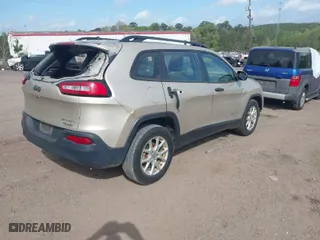 2015 Jeep Cherokee Sport with VIN 1C4PJLAB7FW732855, listed as a IAAI auction lot 41960540 with 157,674 mi miles. Bid and sale history available at carsss.com. Image 4.