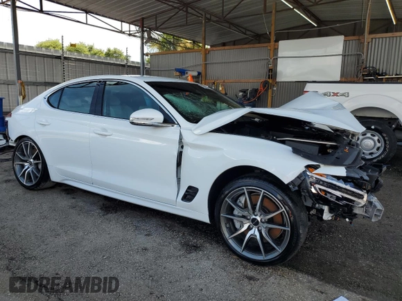 2025 Genesis G70 2.5T with VIN KMTG34SC0SU152314, listed as a Copart auction lot 61581285 with 8,656 mi miles and Non repairable. Bid and sale history available at DreamBid. Image 4.
