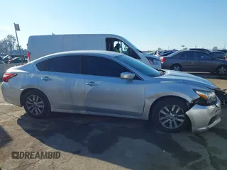 2016 Nissan Altima S with VIN 1N4AL3AP6GN327692, listed as a IAAI auction lot 41309486 with 81,493 mi miles and . Bid and sale history available at carsss.com. Image 13.