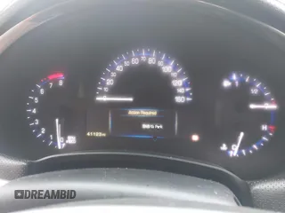 2013 Cadillac XTS Luxury z VIN 2G61R5S35D9100771, wystawiony jako IAAI lot #41673766 z przebiegiem 41 123 mil mil oraz . Historia ofert i sprzedaży dostępna na DreamBid. Obrazek 7.