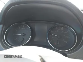 2018 Nissan Rogue SV z VIN KNMAT2MV0JP520818, wystawiony jako IAAI lot #42029891 z przebiegiem Nie podano mil oraz . Historia ofert i sprzedaży dostępna na DreamBid. Obrazek 14.