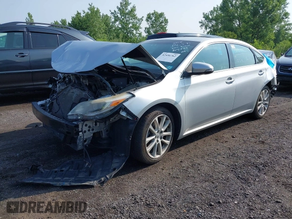 2013 Toyota Avalon XLE z VIN 4T1BK1EB7DU035647, wystawiony jako IAAI lot #42456762 z przebiegiem 136 018 mil mil oraz . Historia ofert i sprzedaży dostępna na DreamBid. Obrazek 21.