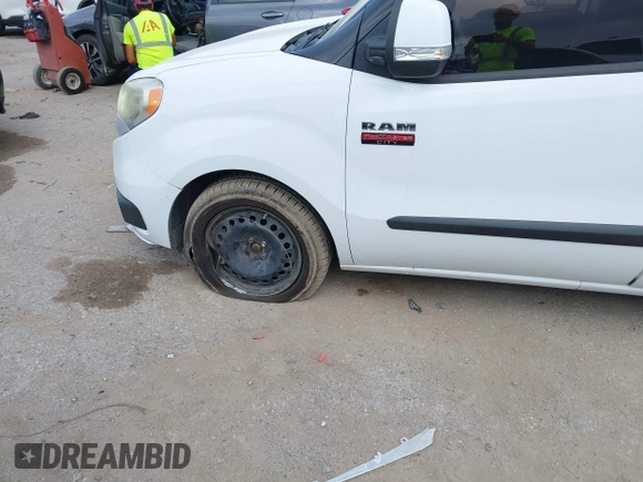 2016 Ram ProMaster City Cargo Tradesman SLT z VIN ZFBERFBT9G6C61839, wystawiony jako IAAI lot #42528937 z przebiegiem 137 729 mil mil oraz . Historia ofert i sprzedaży dostępna na DreamBid. Obrazek 6.