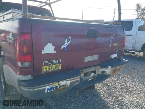 2004 Ford F-250 XL z VIN 1FTNX21L84EA11231, wystawiony jako IAAI lot #41527029 z przebiegiem 180 000 mil mil oraz . Historia ofert i sprzedaży dostępna na DreamBid. Obrazek 6.
