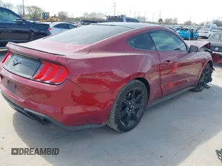 2018 Ford Mustang EcoBoost z VIN 1FA6P8TH2J5137943, wystawiony jako IAAI lot #41782395 z przebiegiem 148 809 mil mil oraz . Historia ofert i sprzedaży dostępna na DreamBid. Obrazek 4.