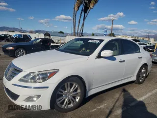 2014 Hyundai Genesis 3.8L with VIN KMHGC4DDXEU262601, listed as a Copart auction lot 48386405 with 130,594 mi miles and Salvage Title. Bid and sale history available at carsss.com. Image 1.